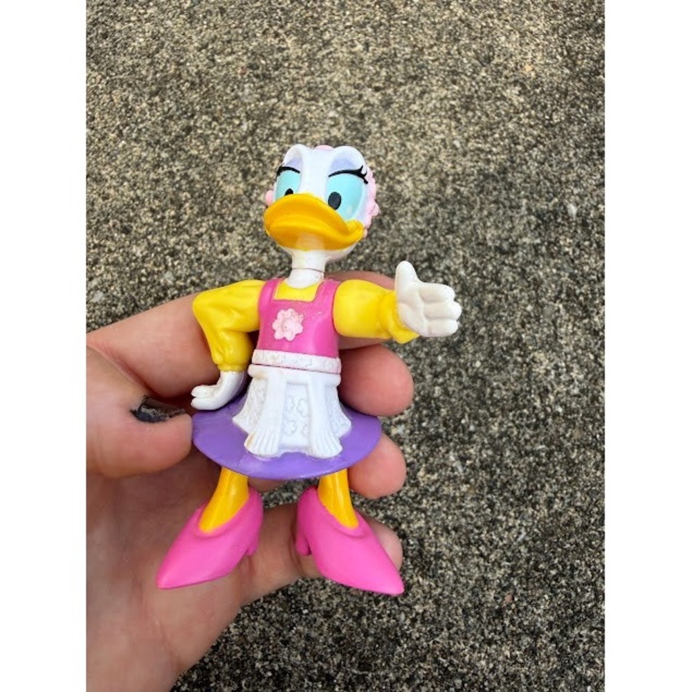 Disney Daisy Duck Action Figure Toy Pink Purple Yellow Mickey Mouse Clubhouse